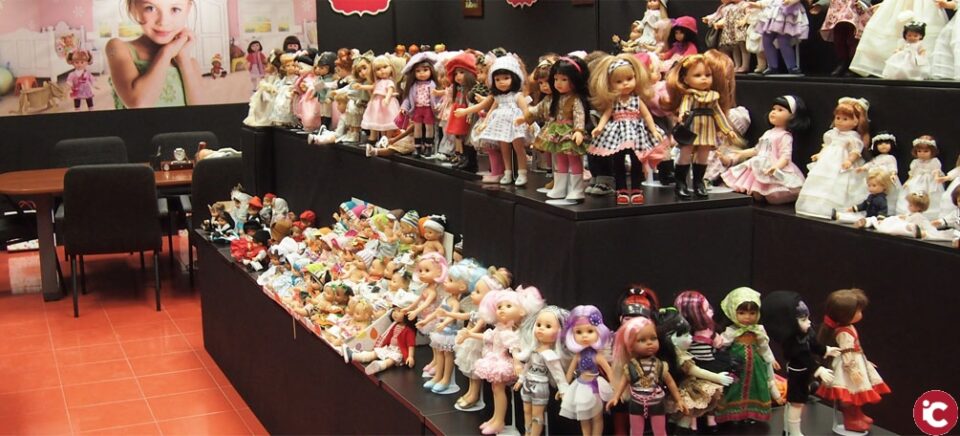 Visitamos la empresa Paola Reina: especialistas en Muñecas