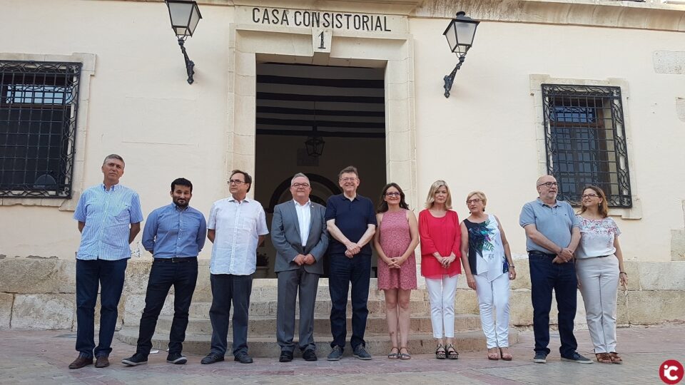 El Consell assistix a una recepció en l'Ajuntament de Biar