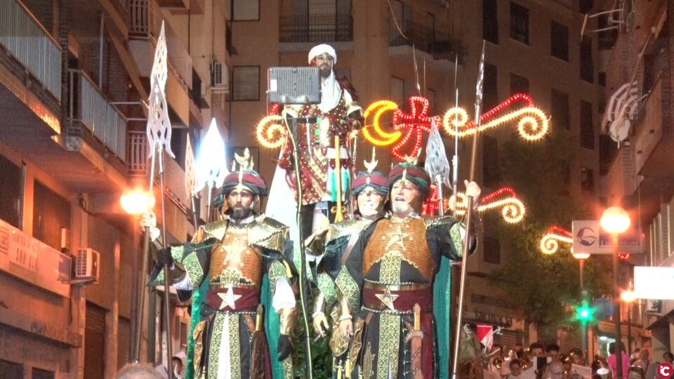 Alrededor de 3.000 personas participan en la Entrada Mora en San Blas