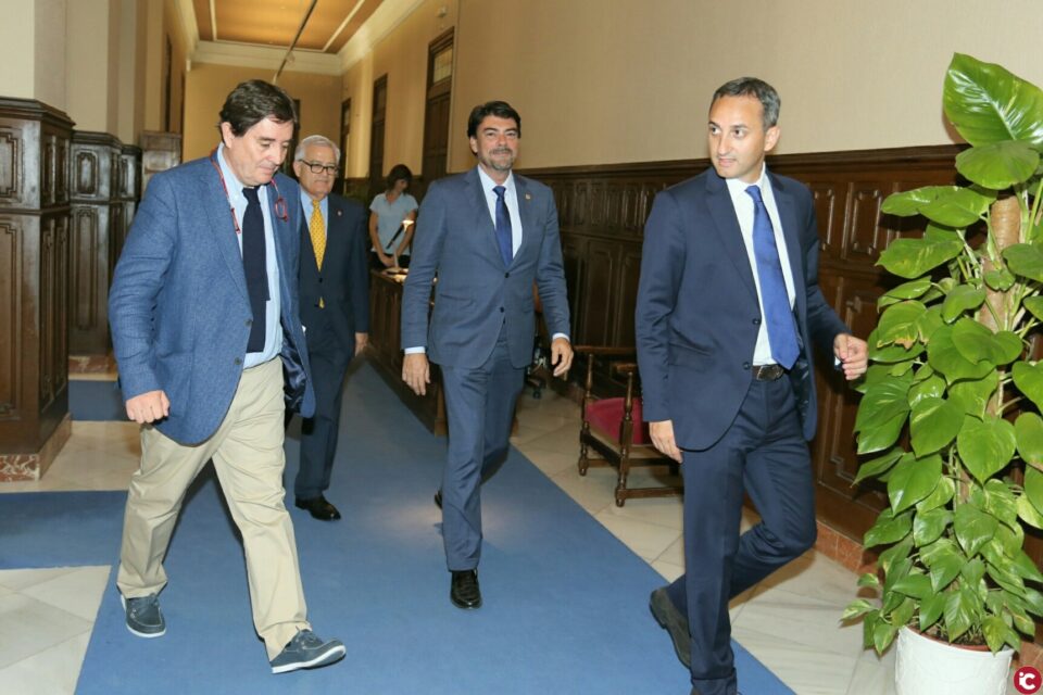 Recepción del Instituto Cervantes en el Ayuntamiento de Alicante.