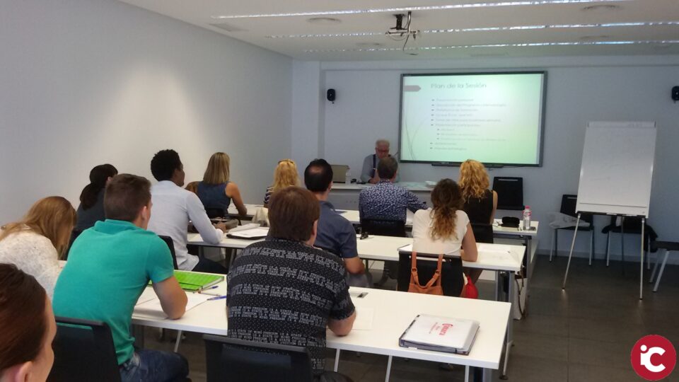 La Cámara de Alicante organiza cursos gratuitos de consolidación empresarial en Elche y Finestrat