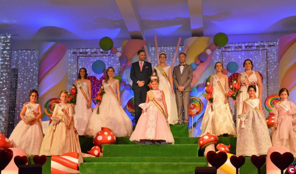 Coronadas las Reinas de la Feria y Fiestas de Pinoso 2018