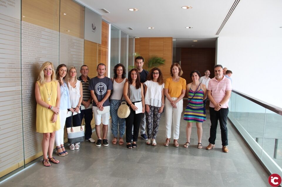 El Ayuntamiento refuerza siete servicios municipales con la incorporación de nuevo personal