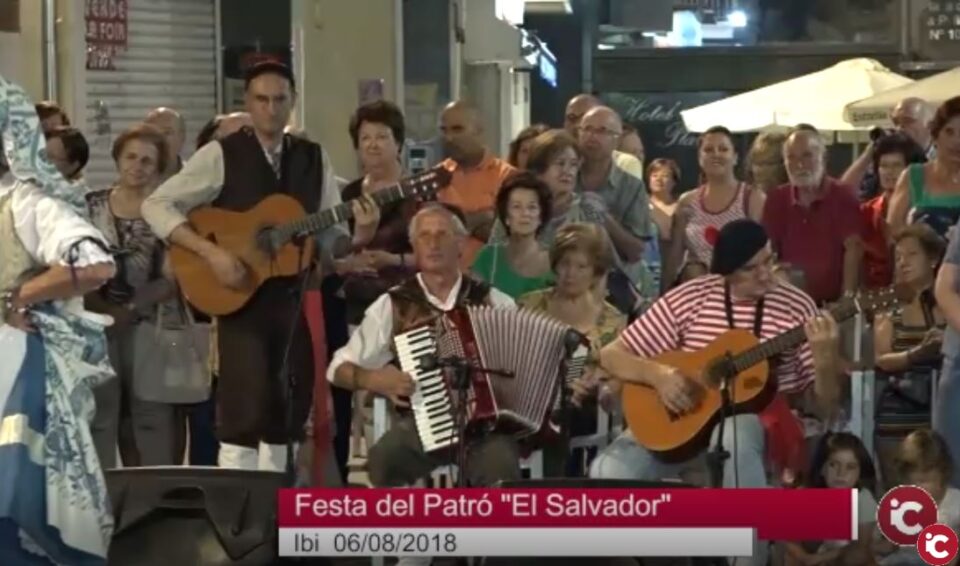 Ibi celebra la festivitat de "El Salvador"