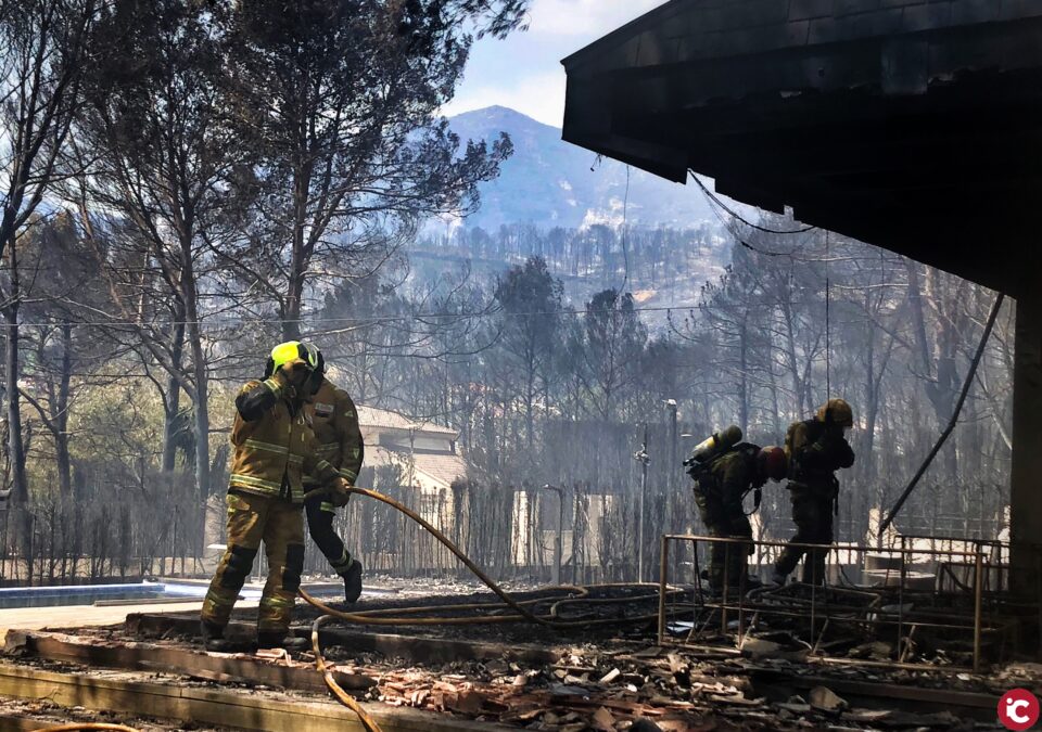 El Consorcio Provincial de Bomberos de la Diputación de Alicante ha desplazado diversas dotaciones hasta la provincia de Valencia