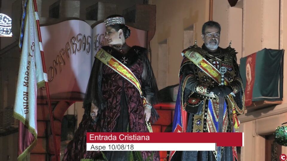 Entrega de Banderas y premios Miguel Iborra a los mejores cabos y filás en la Entrada Cristiana