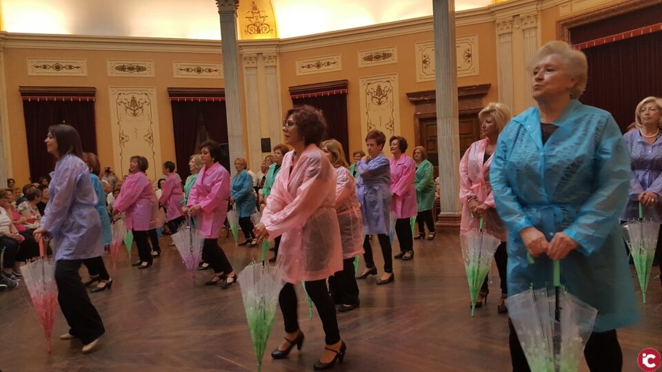 Una trentena més de majors gaudiran el proper curs de les aules de la 3ª Edat