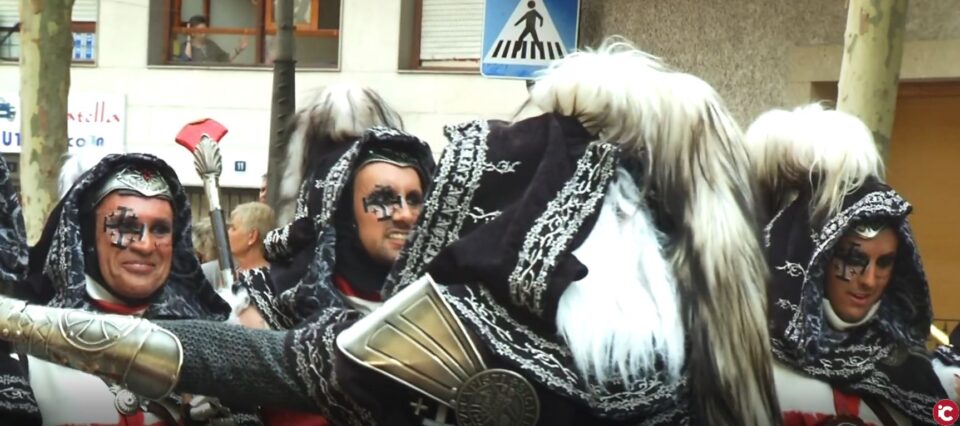 Xixona se vuelca desde mañana con la trilogía festera de moros y cristianos