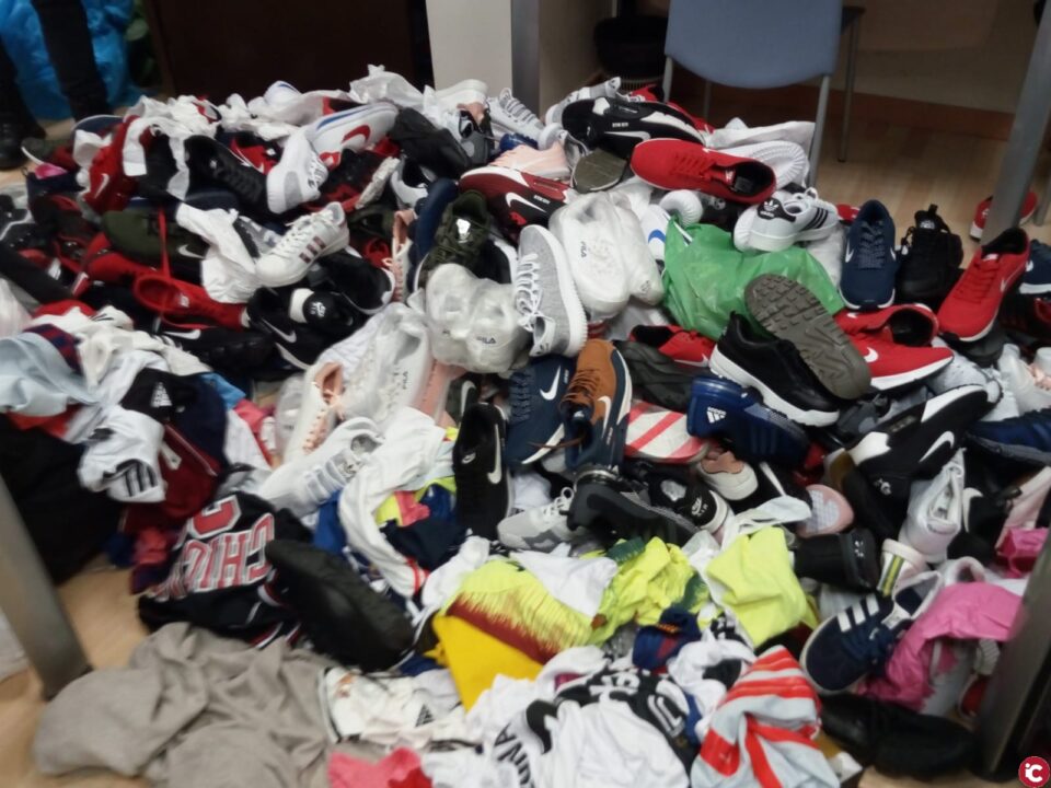 La Policía Local interviene más de 1.200 artículos procedentes de la venta ambulante con un valor superior a los 24.000 euros