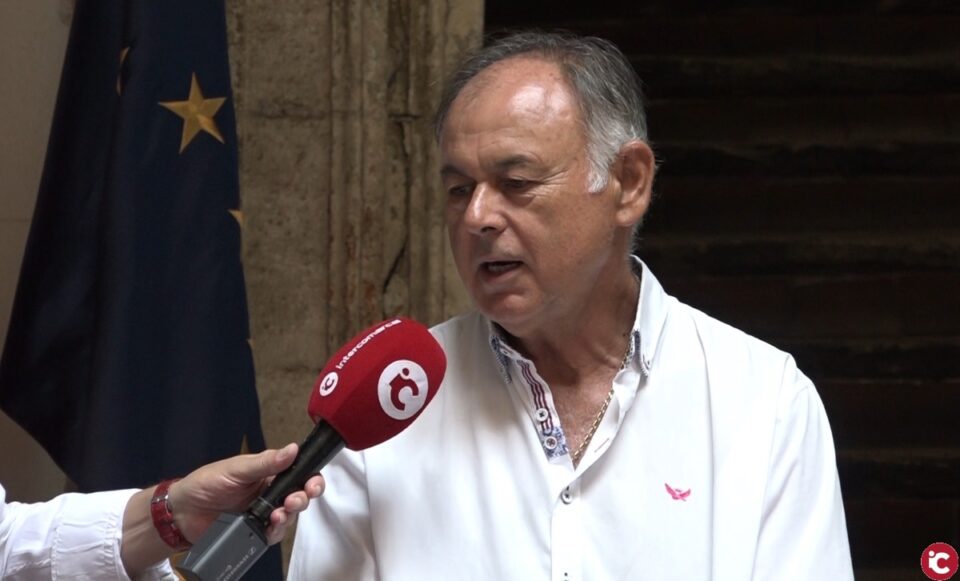 La Junta de la Virgen a llevado a cabo la laboriosa restauración del Trono de la Virgen y de los angelitos que la acompañan