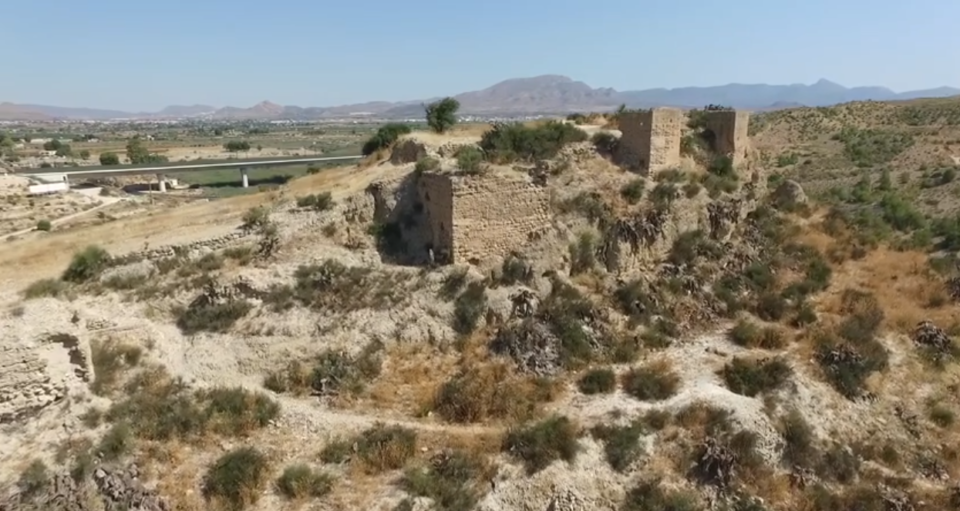Imágenes del "Castillo del Río" en vista aérea