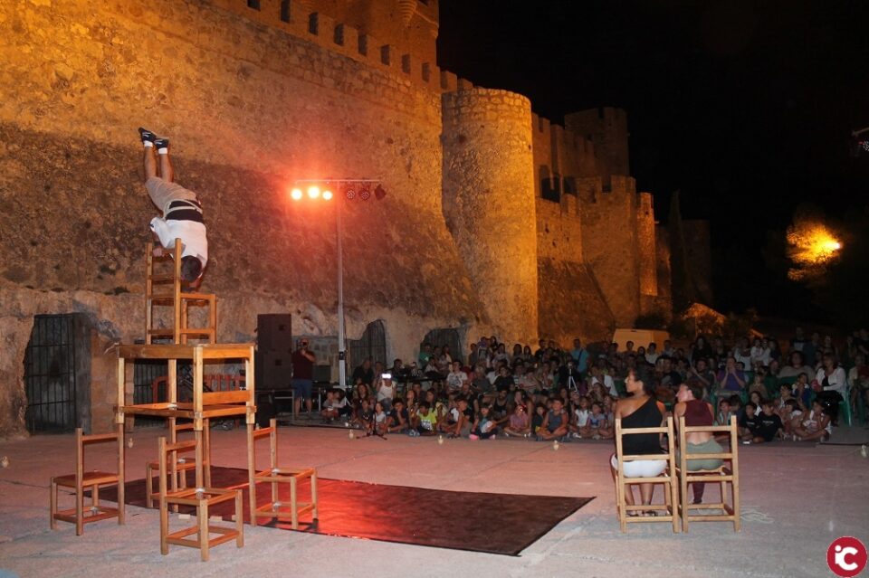 Seu-te de Acrobacia Mínima pone el broche final a un intenso y exitoso Hop!!! VILLENA