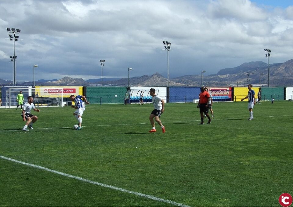 Este fin de semana ha vuelto al Campo de Fútbol Municipal Las Fuentes de Aspe el Campeonato Local de Fútbol-7