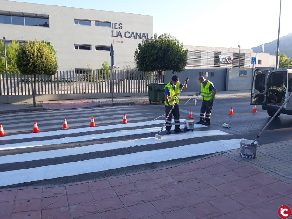 Petrer inicia el tercer plan de pintura vial de la legislatura