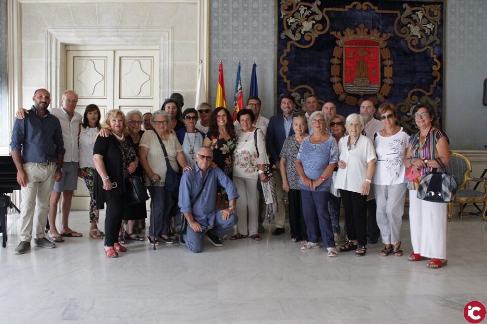 El Alcalde recibe a una delegación de la ciudad de Carloforte hermanada con Alicante