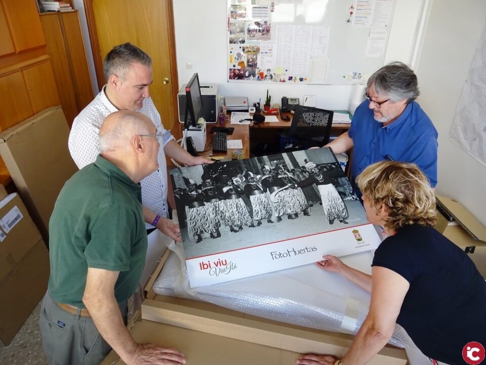 La primera exposición fotográfica al aire libre en Ibi tendrá lugar la semana de fiestas bajo el lema Ibi viu. Viu Ibi
