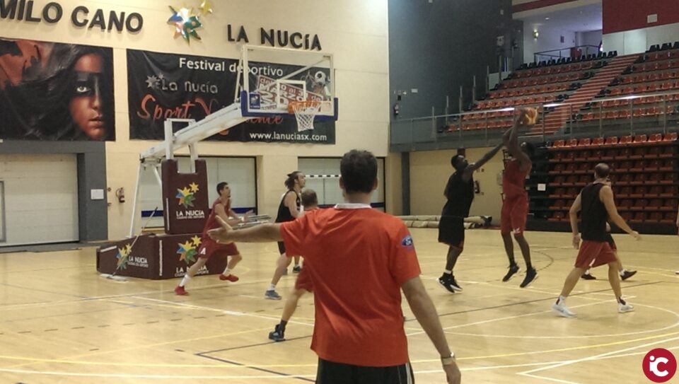 Conde y Sidibe podrán disponer de sus primeros minutos en el segundo amistoso del HLA Alicante frente a Gandía