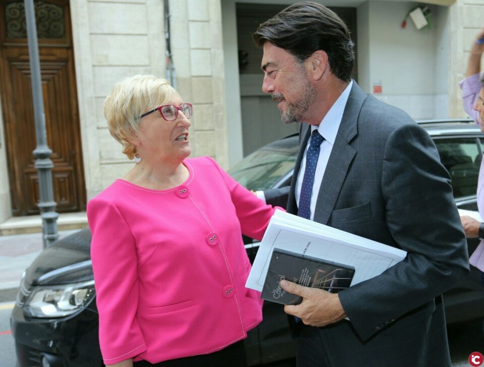 Ayuntamiento y Consellería de Sanidad desbloquean la situación y fijan la hoja de ruta para construir los tres centros de salud en las parcelas respaldadas por los vecinos