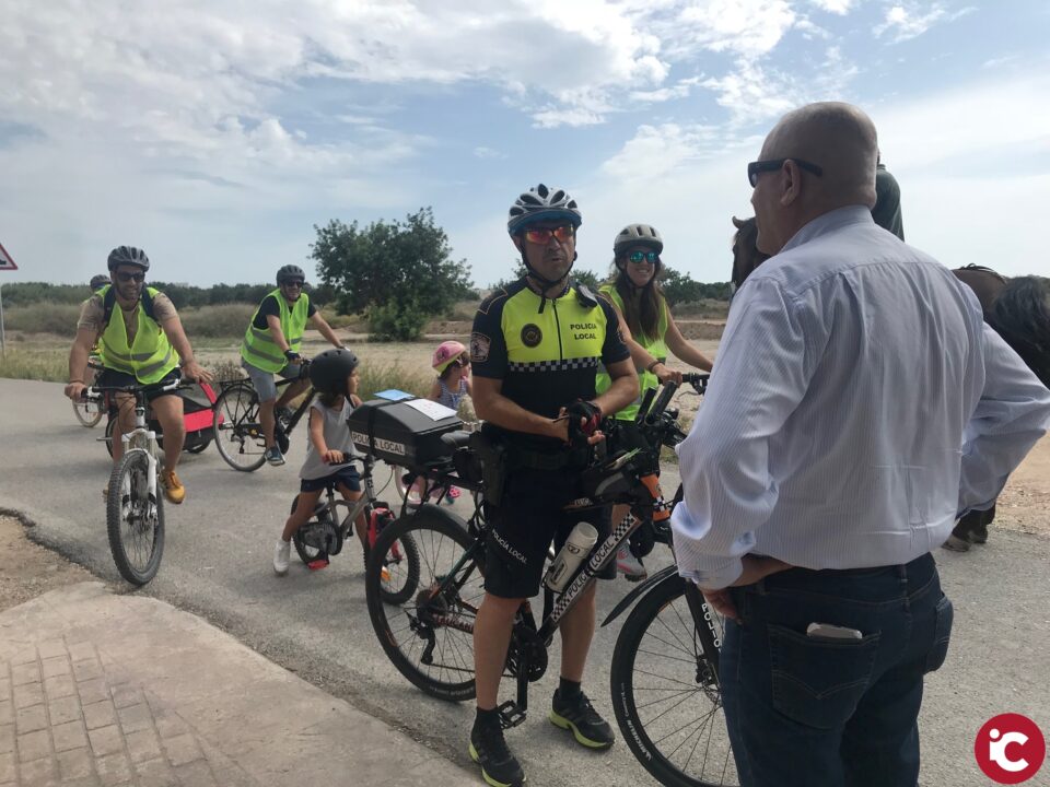 El Ayuntamiento invita a los universitarios a subir mañana en bici y fomenta el uso de la bicicleta y una correcta utilización de los itinerarios ciclistas con la Policía Local de Alicante