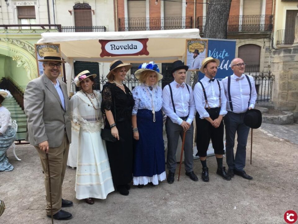 La segunda edición de Novelda Modernista se anuncia en la Feria Modernista de Alcoy