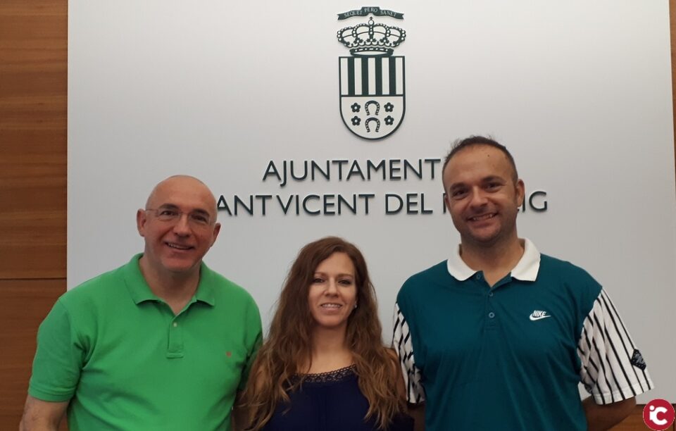 Dos empleados públicos toman posesión con destino a la Biblioteca y al Patronato de Deportes