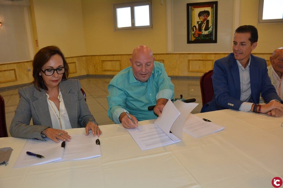 AMFI firma un contrato de dos años para abrir de nuevo los Salones Princesa. Visita al edificio