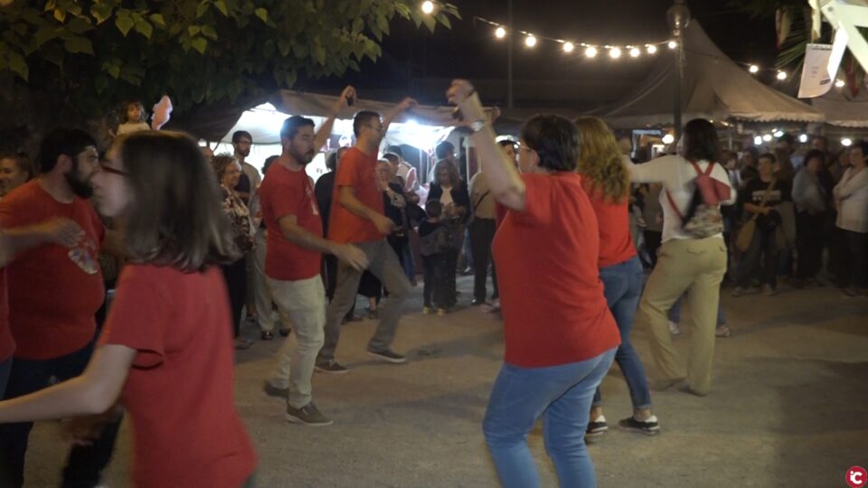 Actes pel 9 d'Octubre a Alcoi: inauguració fira del llibre en valencià i productes artesanals