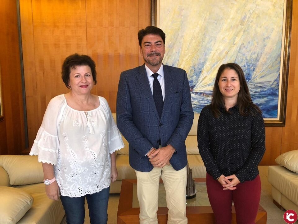 El Alcalde de Alicante exige a la Generalitat que reponga a los médicos de Oncología del Hospital Sant Joan de forma urgente y llevará al Pleno una Declaración Institucional para reclamarlo