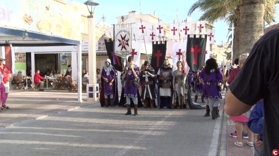 El atronador Desembarco da inicio a las Fiestas de El Campello ante 7.000 personas