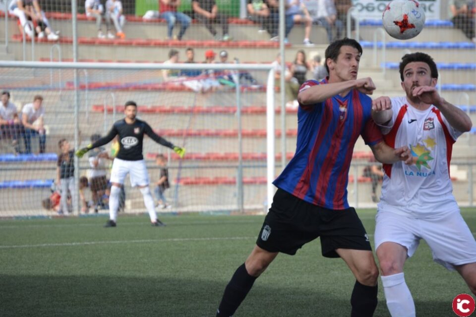 La Nucía empató con el Eldense pero conserva el liderato