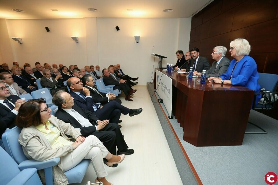 El Alcalde asiste a la Asamblea Extraordinaria Electoral de la Unión Empresarial de la Provincia de Alicante