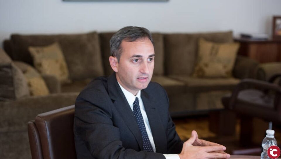 El presidente de la Diputación de Alicante considera totalmente inaceptable un documento que no recoge medidas para mejorar el Tajo-Segura y que plantea la peor toma para el trasvase del Júcar- Vinalopó