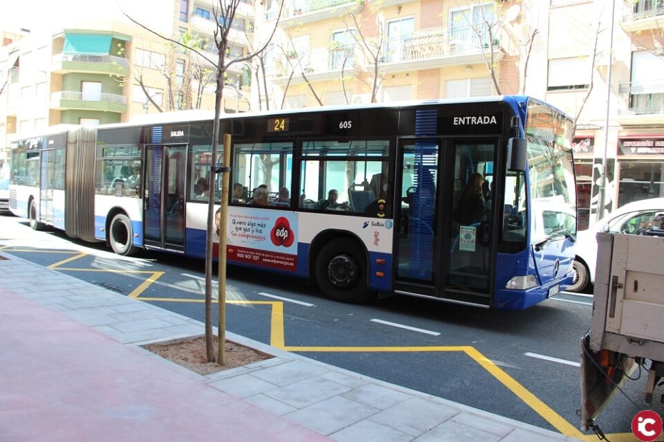 Servicios especiales de autobús y horario del Cementerio con motivo de Todos los Santos