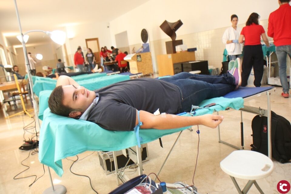 La campanya de tardor de donació de sang supera el record de donants a la Universitat d'Alacant