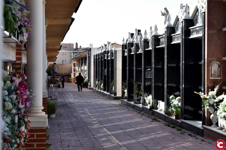 El cementerio de Petrer amplia su horario con motivo de la celebración de Todos los Santos
