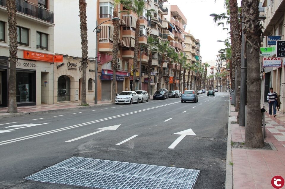 Arranca en las calles Vicente Savall y Alfonso XIII el nuevo plan de poda de ciudad