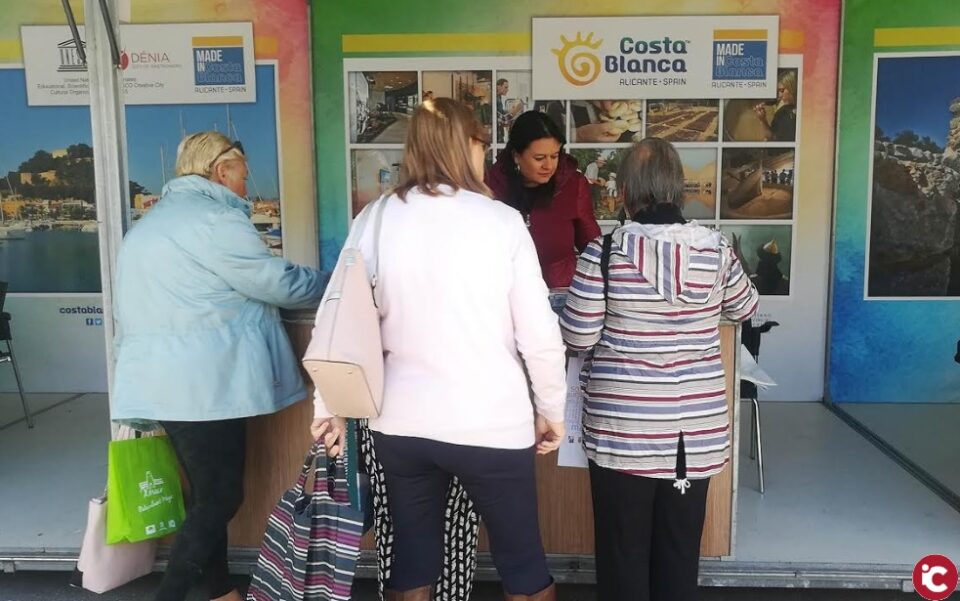 El Patronato de Turismo promociona los productos Made in Costa Blanca en la Fira de Tots Sants de Cocentaina