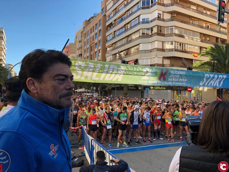 El alcalde da la salida de la I Gran Carrera del Mediterráneo con más de 3.000 participantes
