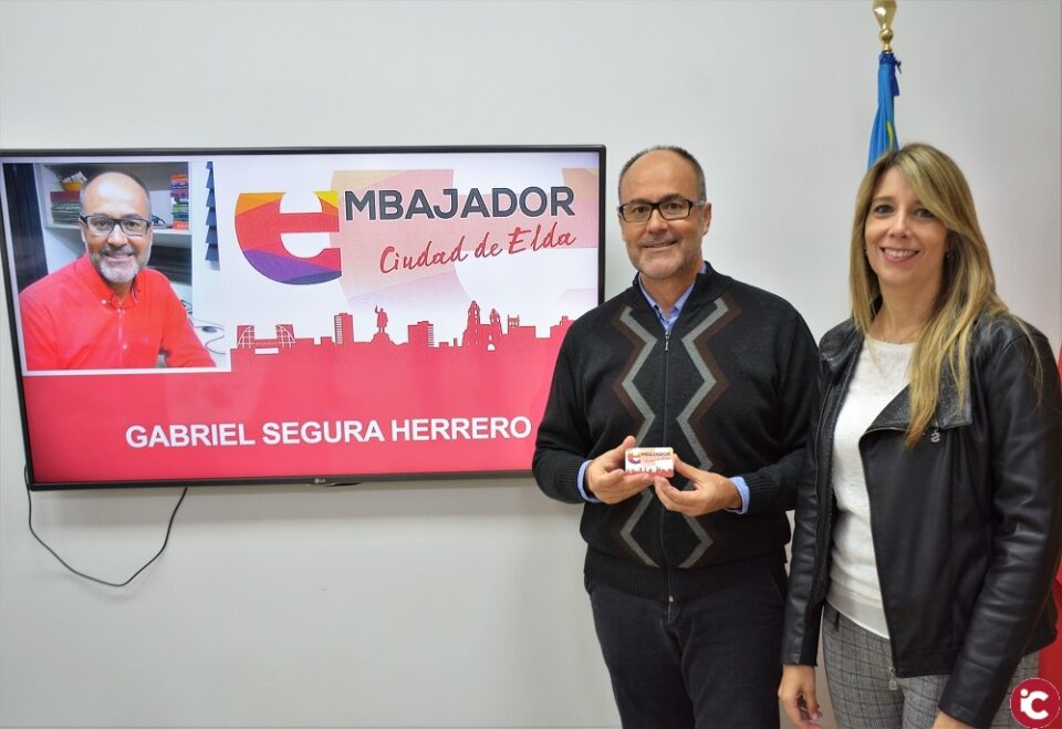 Éldase una vez recorrerá los lugares históricos de la ciudad a lo largo de cinco rutas guiadas por Gabriel Segura