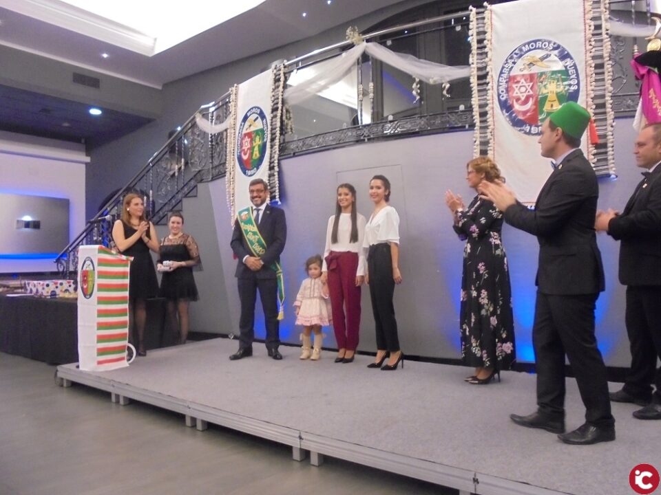 La Comparsa de Moros Nuevos celebra su Cena del Mig Any el sábado 10 de noviembre