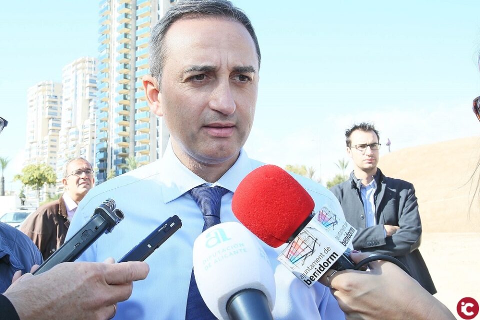 César Sánchez: Puig y Oltra no pueden ultrajar la constitución