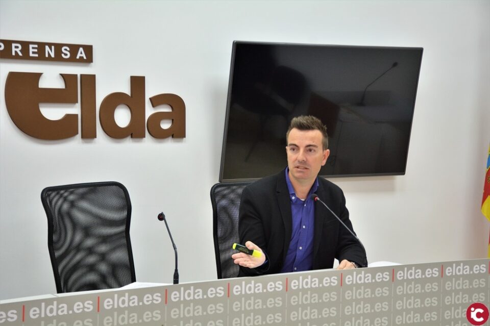 El contrato de mantenimiento de parques y jardines será resuelto en un plazo de tres a cinco semanas