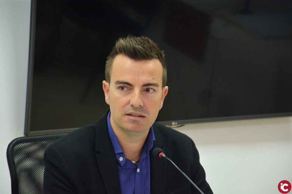 Deportes reparte 37.000 euros en ayudas para las AMPAS de once centros educativos de Elda