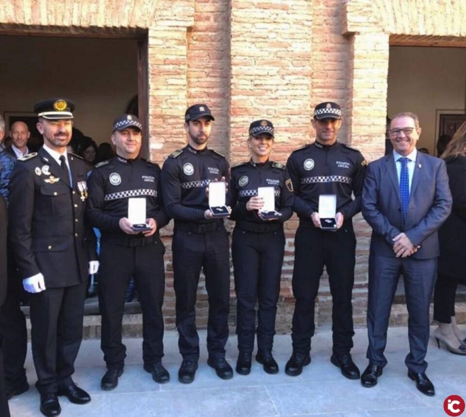 La Policía Local de Sax recibe seis Felicitaciones Públicas