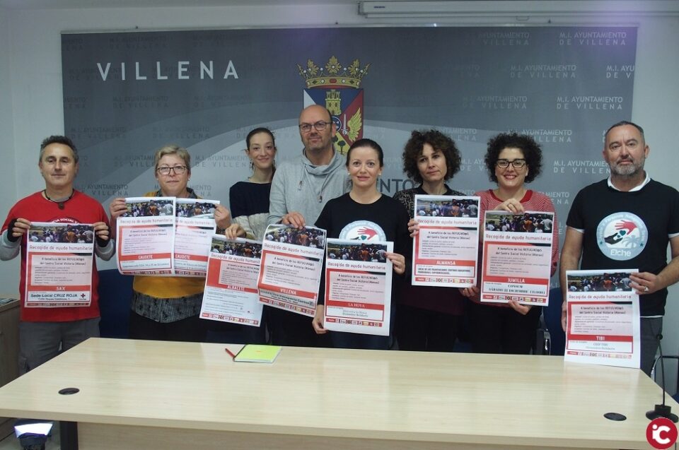 Recogida de ayuda humanitaria para los refugiados en Atenas