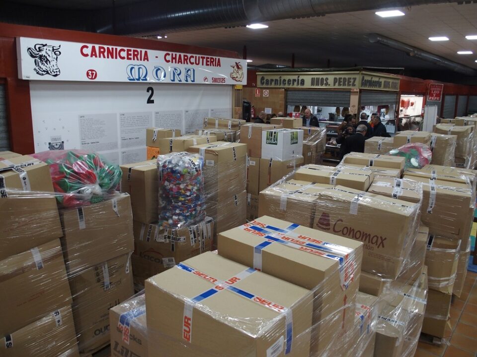 Villena se vuelve a superar en la recogida solidaria de tapones