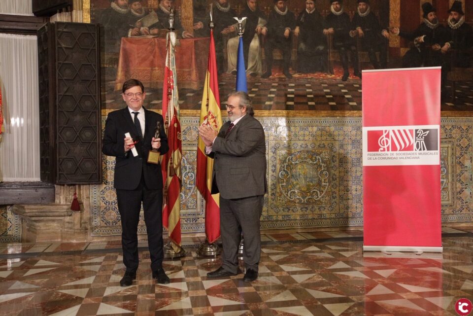 El president de la Generalitat entrega los XIX Premios Euterpe de la FSMCV