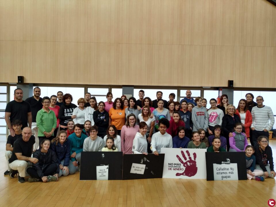 Gran participación en la tercera edición del curso de defensa personal para mujeres Di no