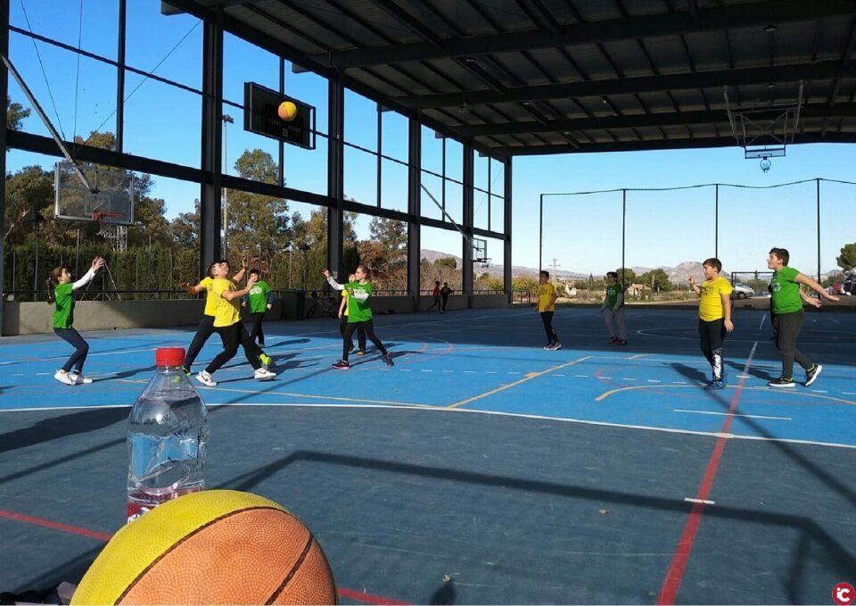 Las escuelas deportivas municipales celebran la Supercopa de Baloncesto