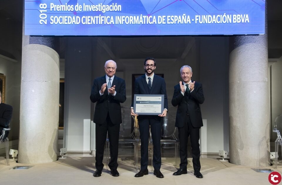 Un investigador de la Universitat d'Alacant rep el Premi d'Investigació Societat Informàtica d'Espanya-Fundació BBVA 2018